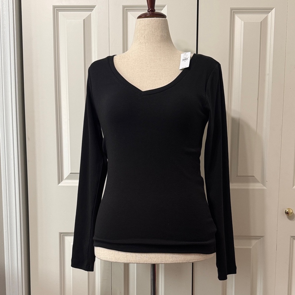 GAP Classic Black Long Sleeve V-Neck Top